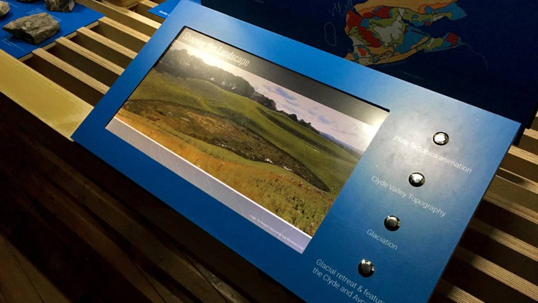 Open Frame Video Screens – New Lanark Visitor Centre