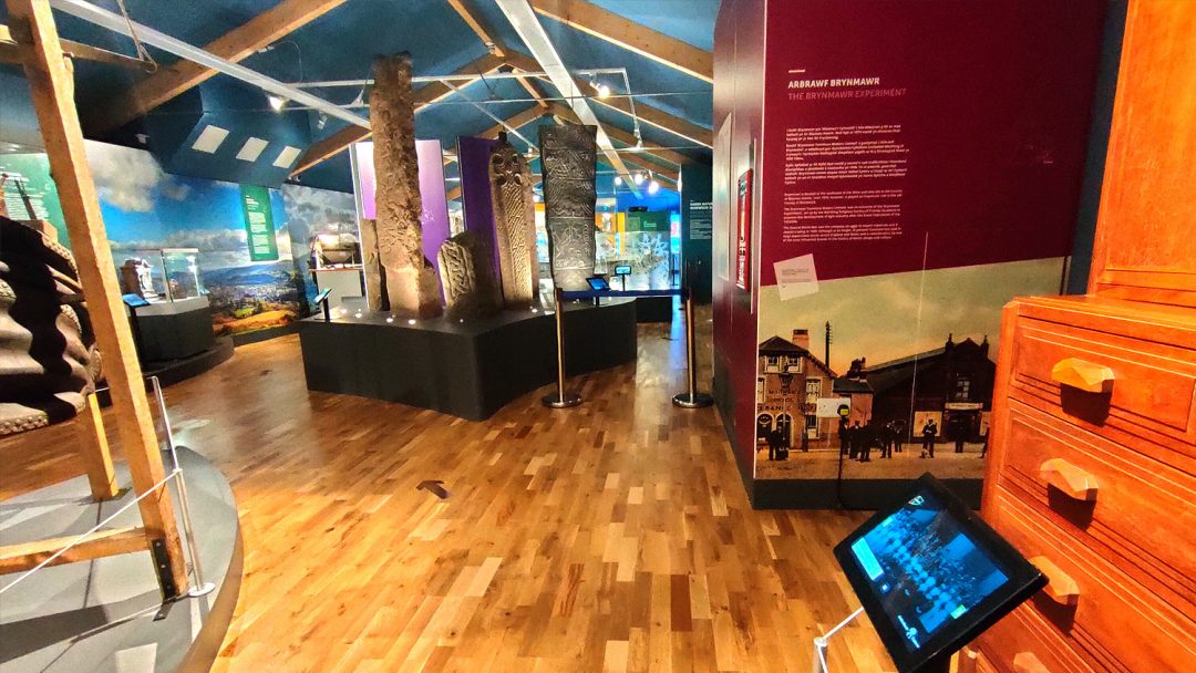 Lightbox Lite & Android Tablets – y Gaer Museum