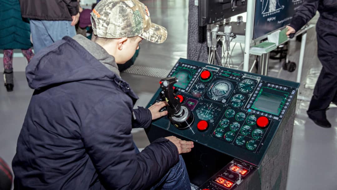 Bespoke Cockpit Control Interactive – IWM Duxford