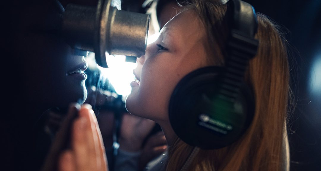 Double Cup Headphones – Danish Welfare Museum