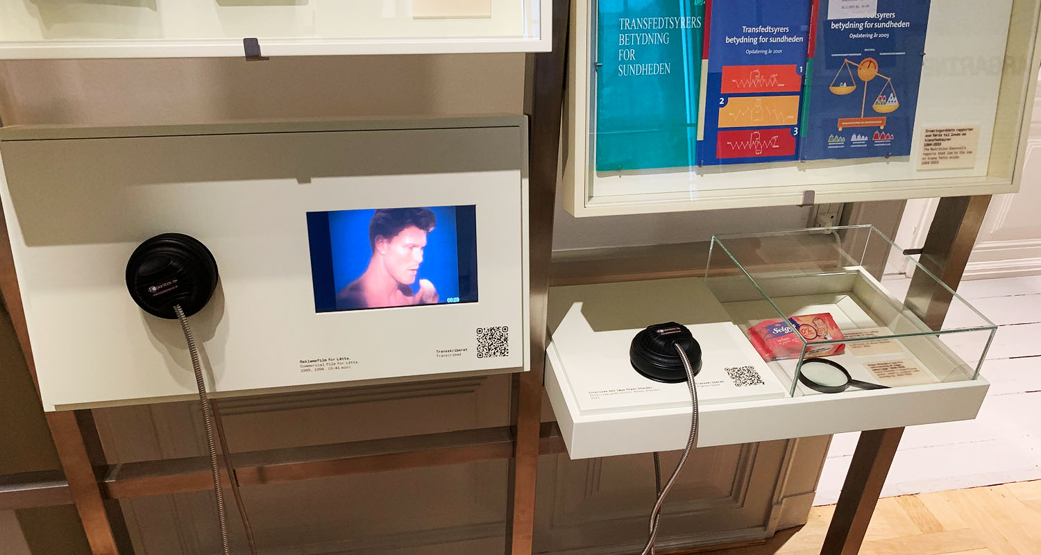 Two Single Cup Headphones installed at Medicinsk Museion